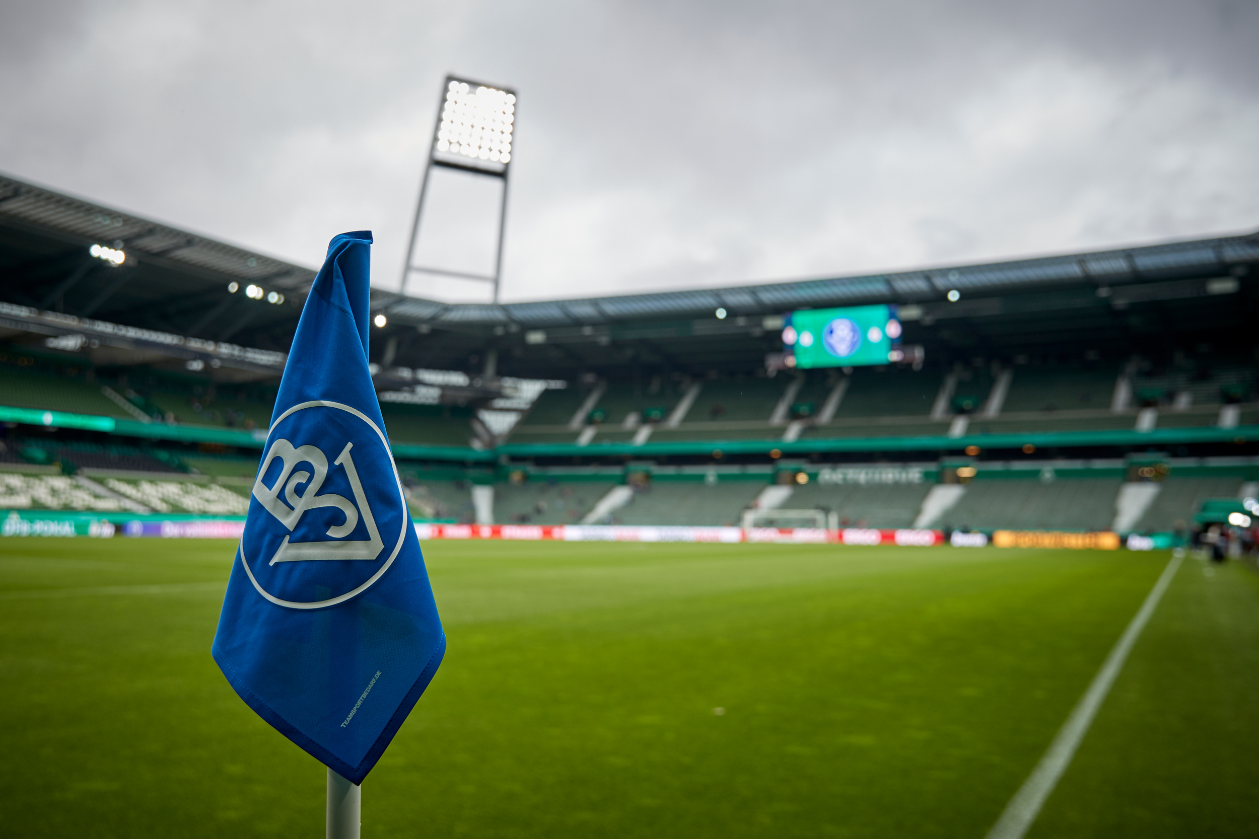 Unaufsteigbar ist abgelöst, und der DFB-Pokal nur einmal im Jahr.